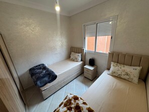 3 habitaciones, internet, ropa de cama y acceso para silla de ruedas 