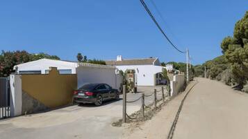 House | Bahagian luar