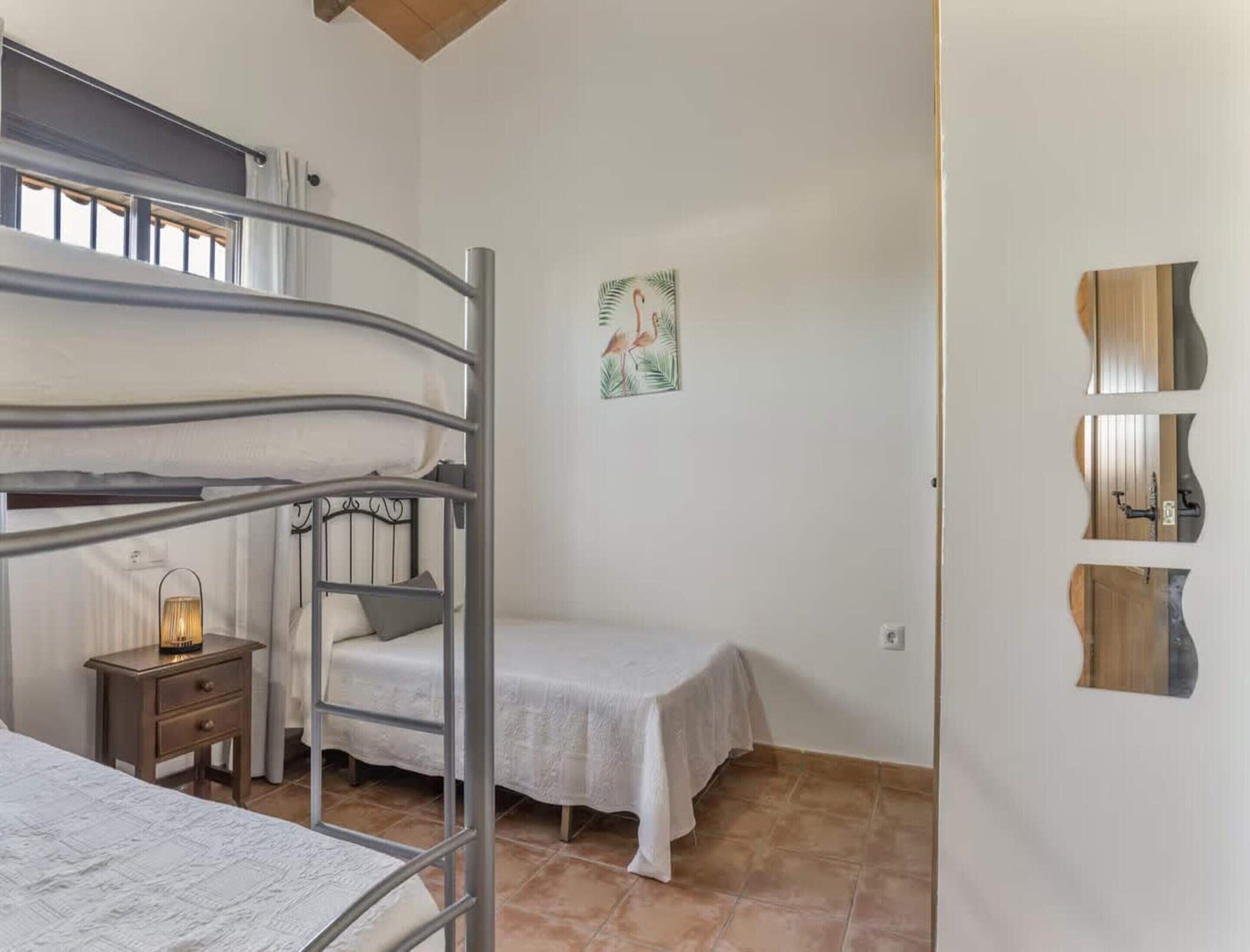 House | 2 bilik tidur, seterika/papan seterika, cadar katil 