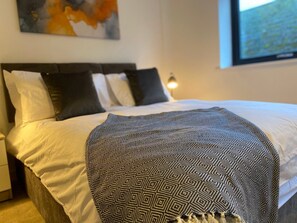 1 slaapkamer, een strijkplank/strijkijzer, gratis wifi