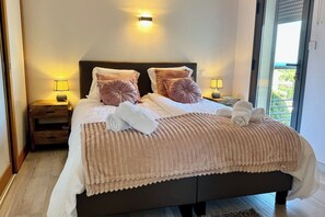 Iron/ironing board, travel cot, WiFi, bed sheets - Villa Big view (Roquebrune-sur-Argens)