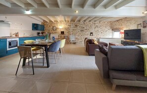Interior - Charmante maison à la campagne (Saint-Gourson)