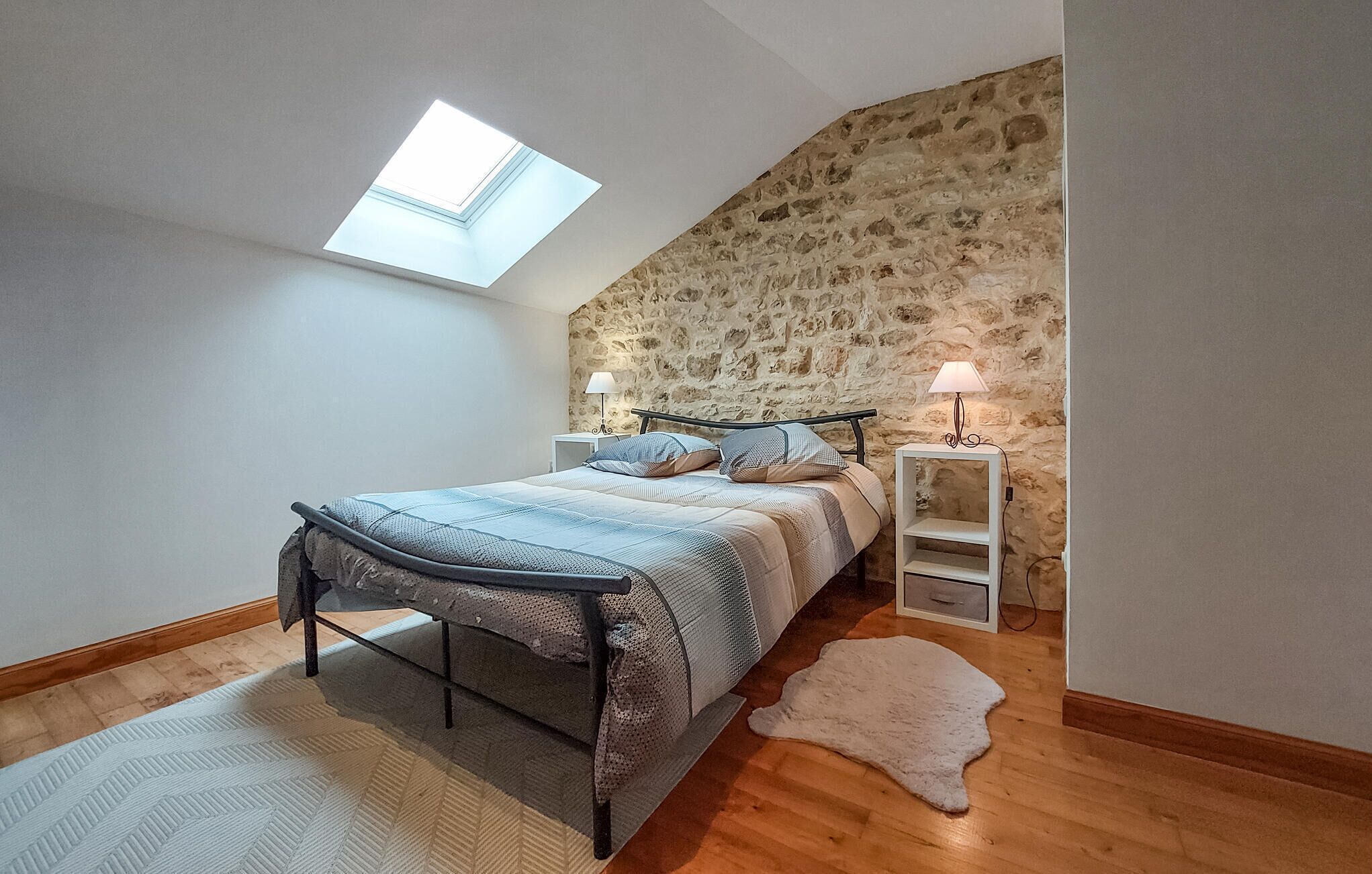 3 chambres, fer et planche à repasser, lit parapluie, Wi-Fi gratuit