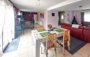Dining - 3 bedroom cozy home in Roquetoire (Roquetoire)