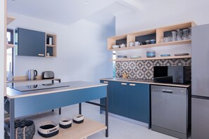 Apartment, 2 Schlafzimmer, Gartenblick | Eigene Küche | Großer Kühlschrank, Ofen, Herdplatte, Geschirrspüler