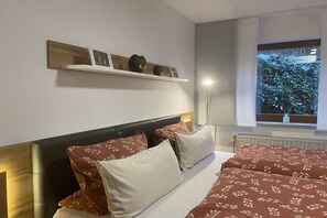 1 bedroom, free WiFi, bed sheets - Holiday apartment with 1 bedroom (Edertal)