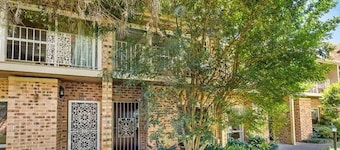 Entire 3-Bedroom House in Central Glebe