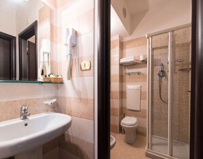 Shower, hair dryer, bidet - Wohnung in Loano in Strandnähe (LOANO)