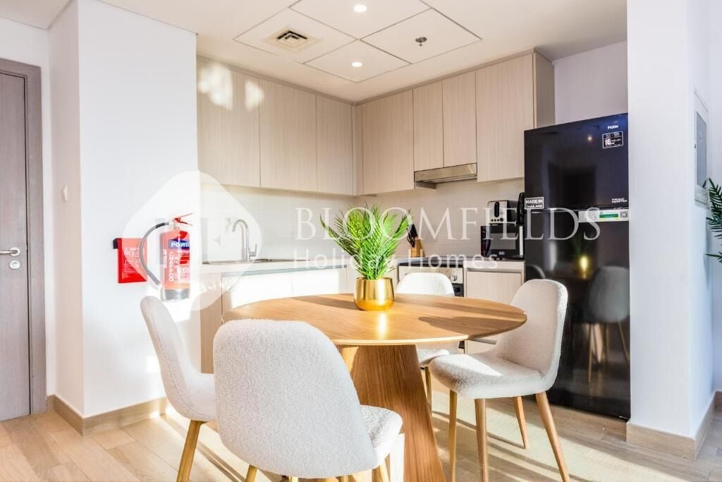 Apartment, Balcony, Park View | Dining