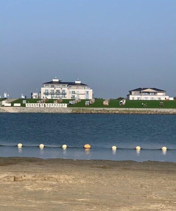 Beach - Holiday apartment in Büsum with swimming pool (Büsum)