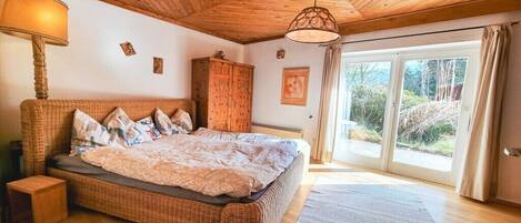 Strygejern/strygebræt, gratis Wi-Fi, sengetøj