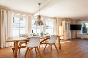 Dining - Holiday home in Grömitz with swimming pool (Grömitz)