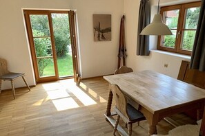 Dining - Holiday apartment with 2 bedrooms (Trauchgau)