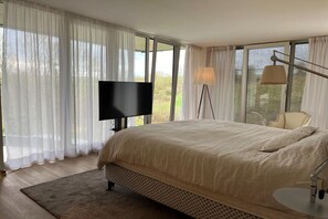 3 quartos, escrivaninha, berço de viagem, Wi-Fi de cortesia