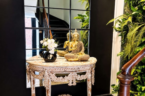 The Jade – Elegant apartment with balcony