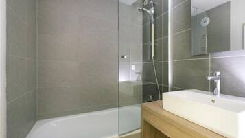 Apartment | Bilik Mandi | Pengering rambut
