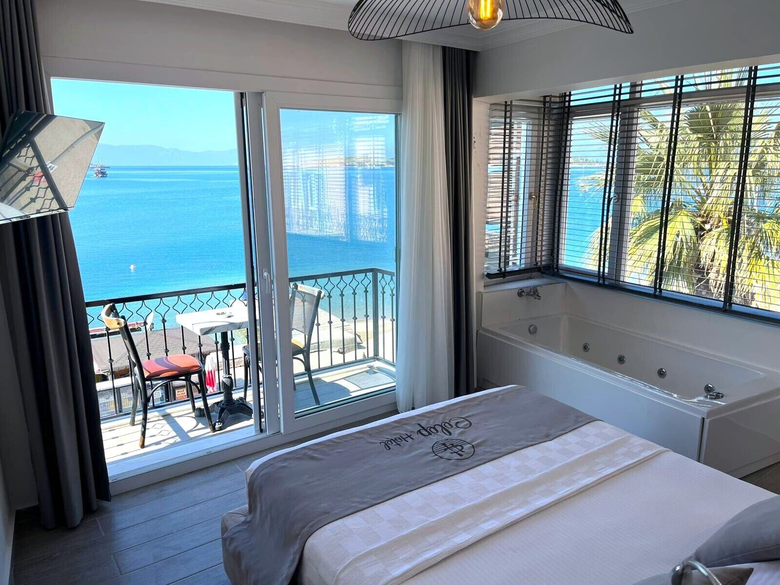 Deluxe Oda, Balkon | Ücretsiz kablosuz İnternet 