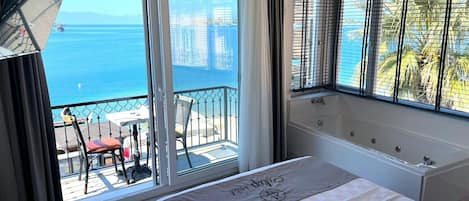 Deluxe Room, Balcony | Free WiFi