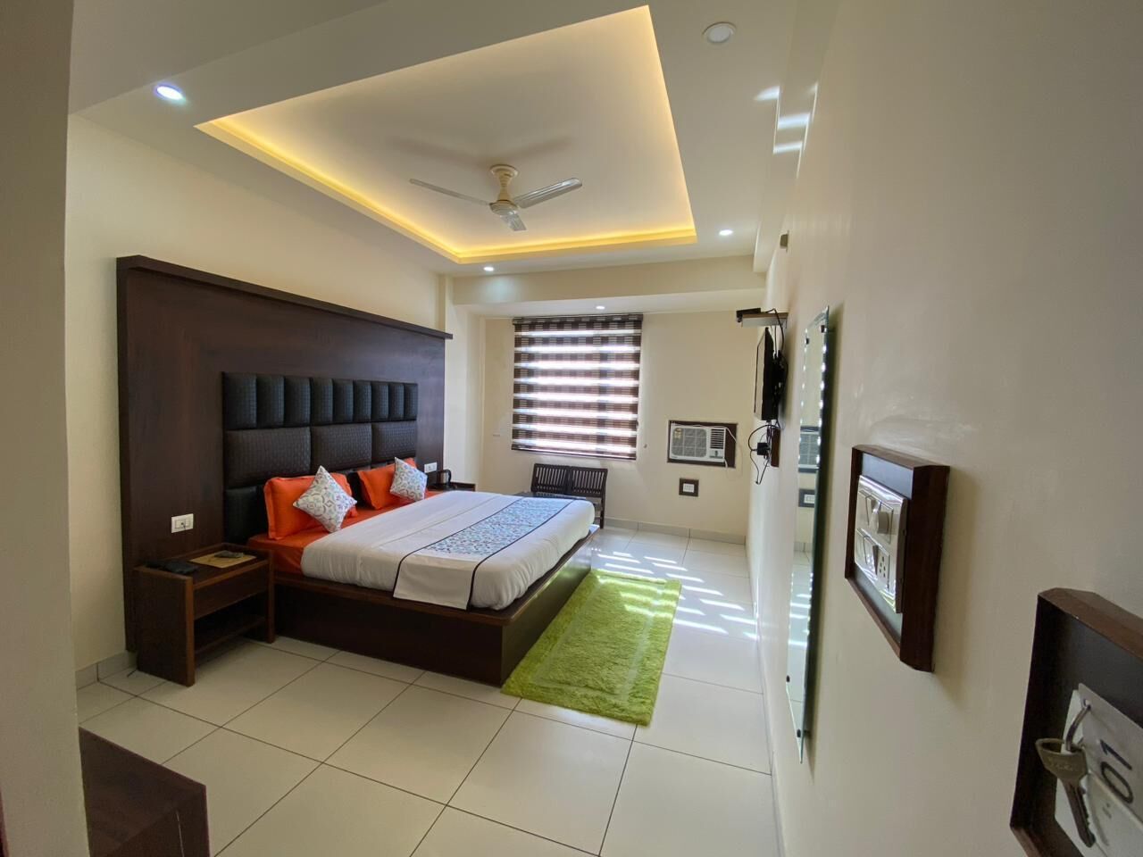 Deluxe Double Room, City View | Iron/ironing board, free WiFi