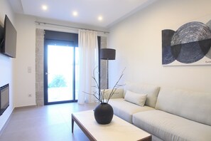 Smart TV, fireplace - Stone Crafted Luxury Villas - Villa Artemis (Nikiana)