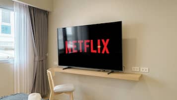 Standard Double Room, City View | Interior