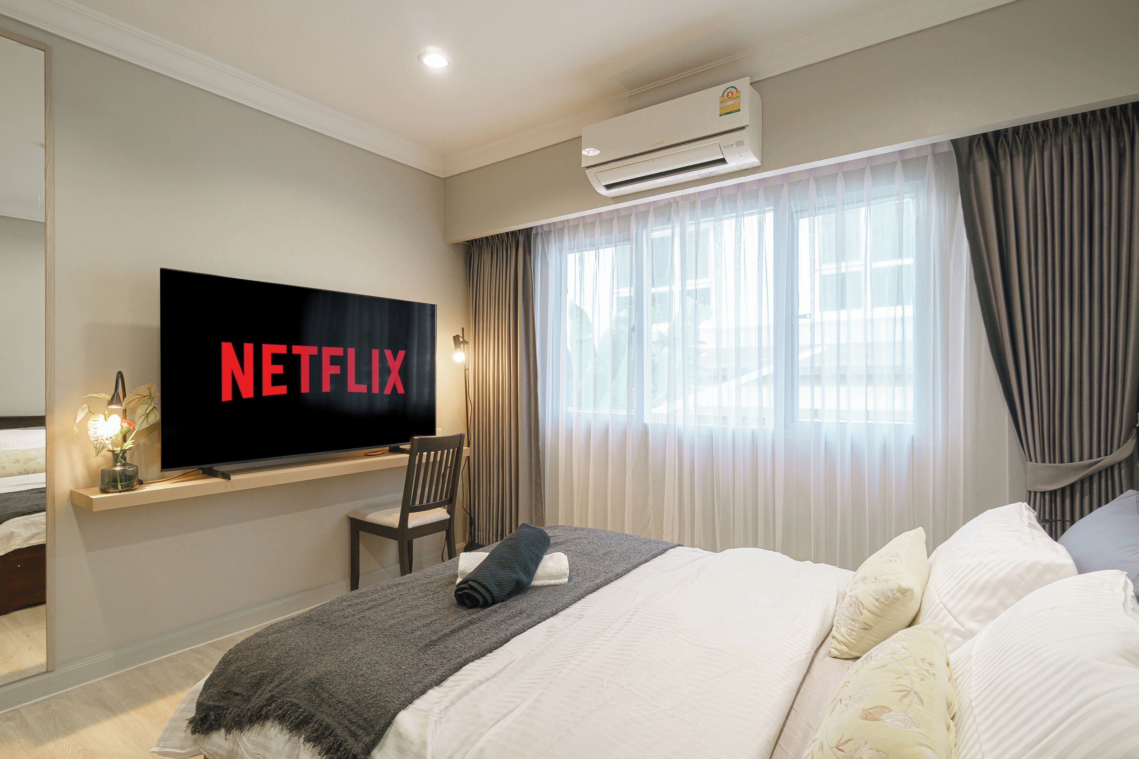 Deluxe Double Room, City View