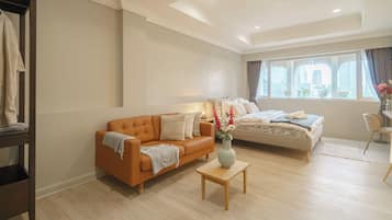 Superior Double Room, City View | Interior