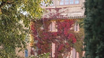 Chambre SupĂ©rieure Double ou avec lits jumeaux, climatisation | DĂ©tail de lâextĂ©rieur