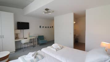 House | 4 bedrooms, individually furnished, bed sheets