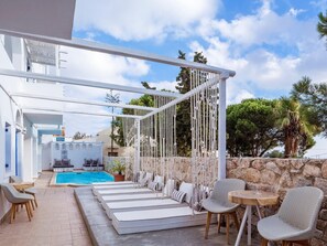 Pool - Loizos Apartments (Santorini)