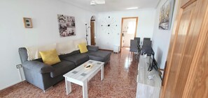 TV - 2 Bedroom apartment, with private roof terrace and communal pool. Amazing views! (Orihuela)