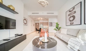 Smart TV - Oshima Act Two Downtown 1BR Burj Khalifa (Dubai)