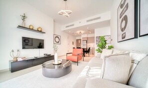 Smart TV - Oshima Act Two Downtown 1BR Burj Khalifa (Dubai)
