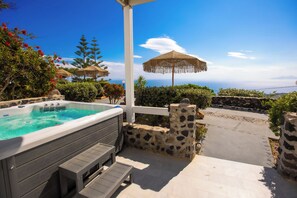 Baignoire à remous extérieure