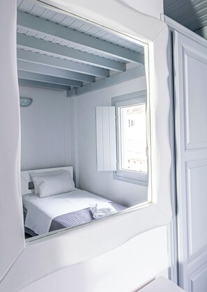 Room - Rhapsody Traditional Apartments (Santorini)