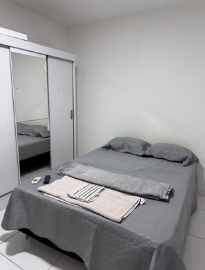 2 bedrooms, free WiFi, bed sheets, wheelchair access