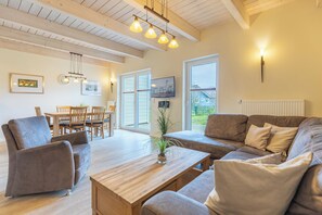 Tv, pejs, stereoanlæg