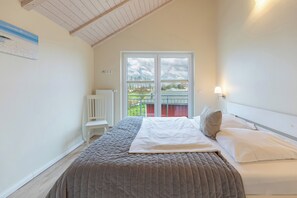 Bügeleisen/Bügelbrett, kostenloses WLAN, Bettwäsche