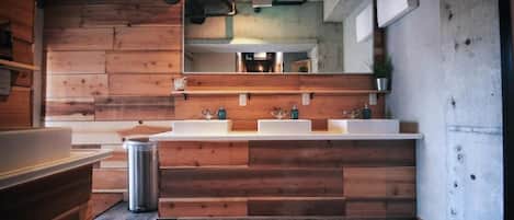 Dortoir Partagé, dortoir mixte, non-fumeurs, salle de bains commune | Intérieur