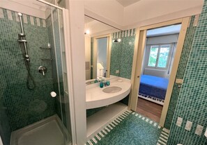 Shower - Charming and tastefully furnished villa steps from the sea (Lignano Sabbiadoro)
