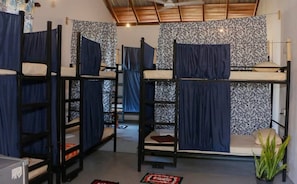Room - Dihein surf Hostel (Ahangama)