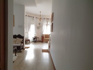 Living area - Emerald Grove Residencies Kandy (Kandy)