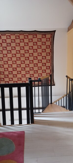 Interior - House 6/8 persons with swimming pool in a quiet area (La Capelle-et-Masmolène)