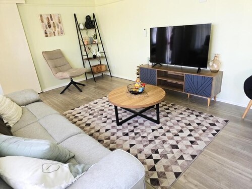 Cosy three bedroom house Front Lake Ouyen