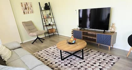 Cosy three bedroom house Front Lake Ouyen