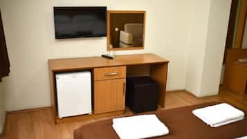 Desk, blackout drapes, iron/ironing board, free WiFi