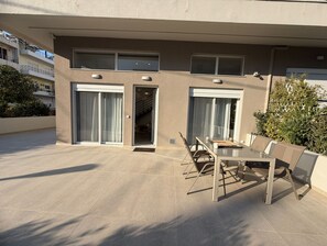 Outdoor dining - Casa Sentido Apartment (Rodos)