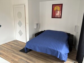Accès Internet, draps fournis