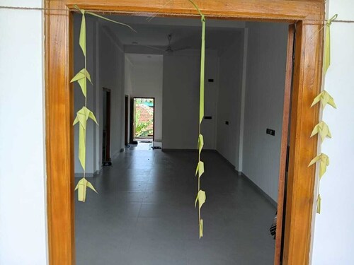 SARASWATHEY APARTMENTS
2 BED FLAT  121 FIRST CROSS ST VAVUNIYA TOWN