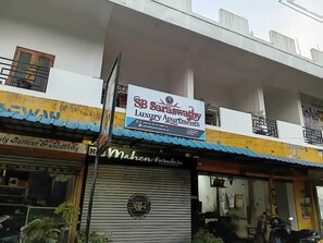 Exterior - SARASWATHEY APARTMENTS
2 BED FLAT  121 FIRST CROSS ST VAVUNIYA TOWN (Vavuniya)